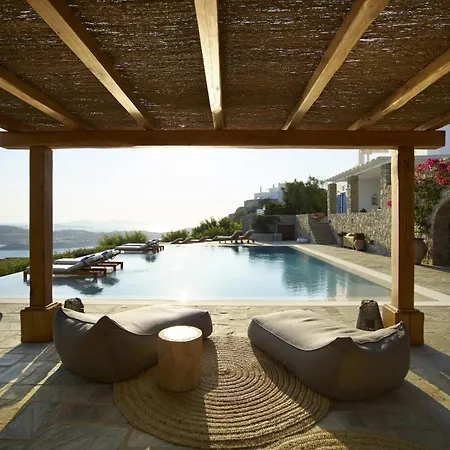 Seaside Vacation With Swimming Pool Mykonos Agios Ioannis Diakoftis